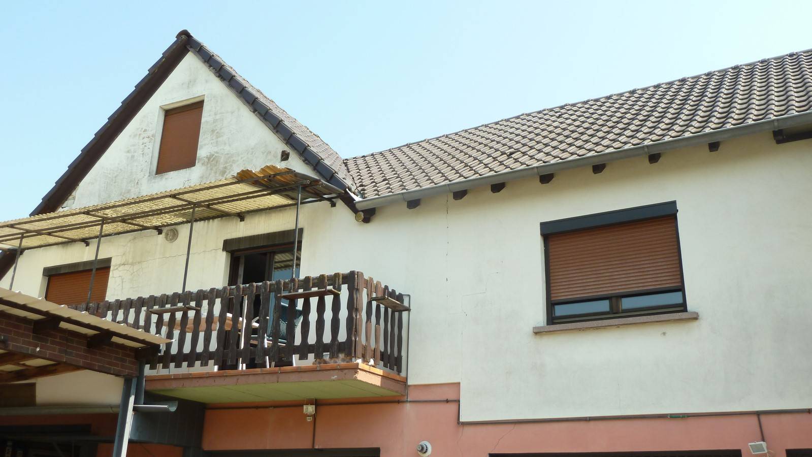 Maison avec 4 logements pour investisseur