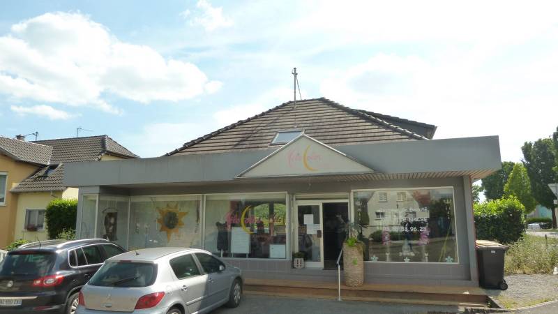 Maison avec commerce vendue à Mothern