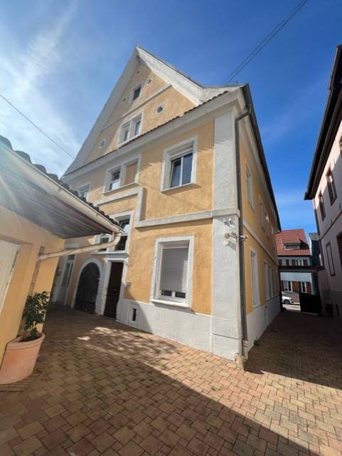 Duplex avec cour, jardin cave et garage à Lauterbourg